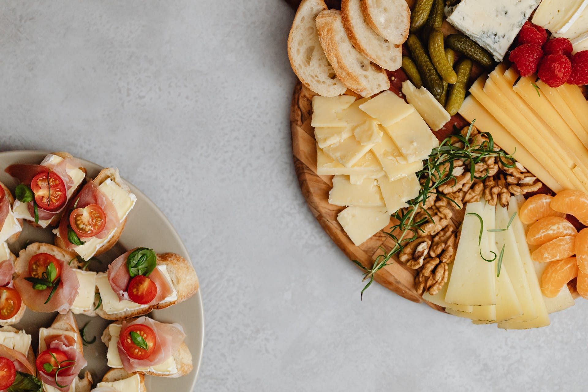 Processed foods are foods to avoid with PCOS. (Image via Pexels/Karolina Grabowska)